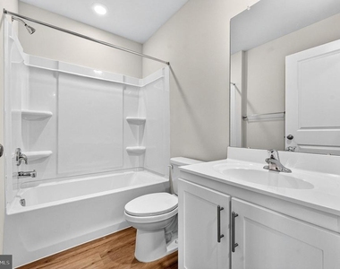 157 Essex Drive - Photo Thumbnail 16