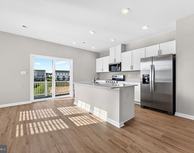 157 Essex Drive - Photo Thumbnail 1