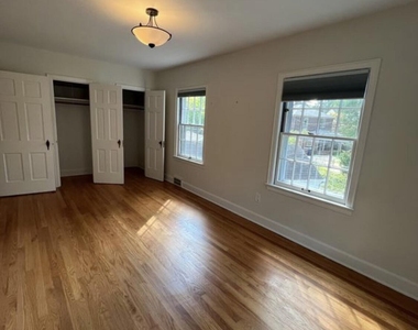 403 Wesley Street - Photo Thumbnail 7