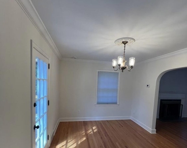 403 Wesley Street - Photo Thumbnail 5