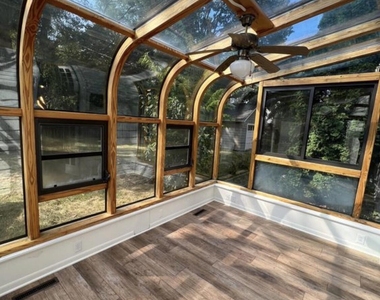 403 Wesley Street - Photo Thumbnail 9