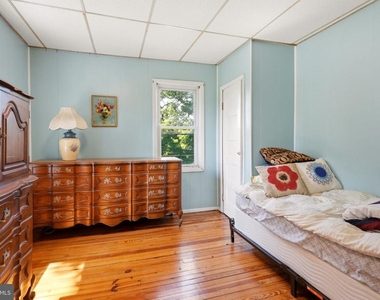400 W Chapel Avenue - Photo Thumbnail 14