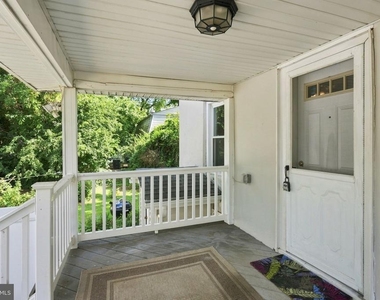 400 W Chapel Avenue - Photo Thumbnail 22
