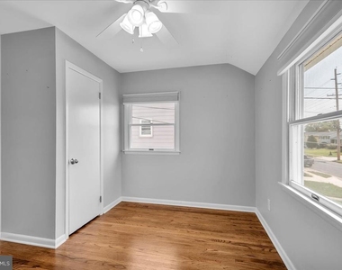7509 Wyndam Road - Photo Thumbnail 17