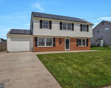 7509 Wyndam Road - Photo Thumbnail 2