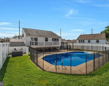 7509 Wyndam Road - Photo Thumbnail 22