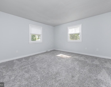 115 Greenvale Court - Photo Thumbnail 22
