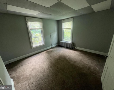 112 Garden Street - Photo Thumbnail 2