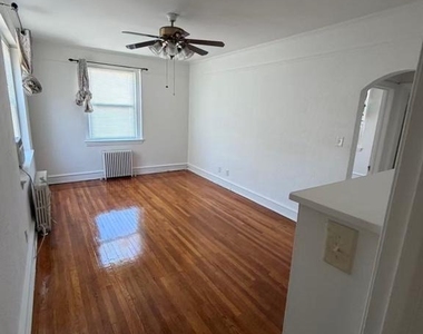 109 E Main Street - Photo Thumbnail 6