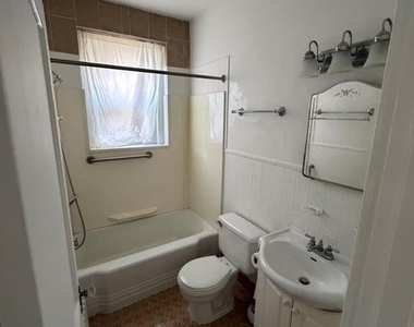 109 E Main Street - Photo Thumbnail 7
