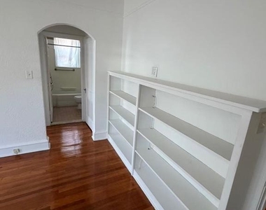 109 E Main Street - Photo Thumbnail 1
