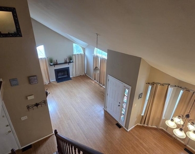 10 Wesley Lane - Photo Thumbnail 7