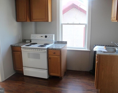 165 Summit Avenue - Photo Thumbnail 1