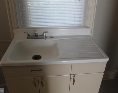 165 Summit Avenue - Photo Thumbnail 3