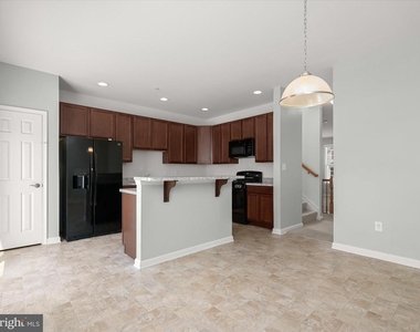 415 Bodkin Street - Photo Thumbnail 6