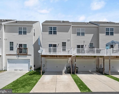 415 Bodkin Street - Photo Thumbnail 31