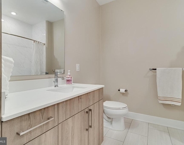 145 Riverhaven Drive - Photo Thumbnail 16