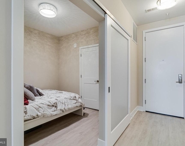 145 Riverhaven Drive - Photo Thumbnail 10