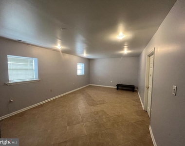 5102 Nantucket Road - Photo Thumbnail 14