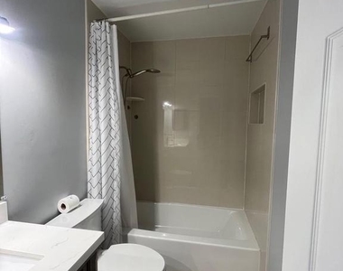 5102 Nantucket Road - Photo Thumbnail 8