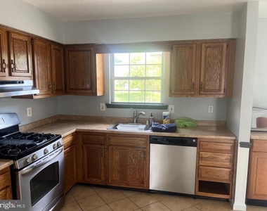 5102 Nantucket Road - Photo Thumbnail 3