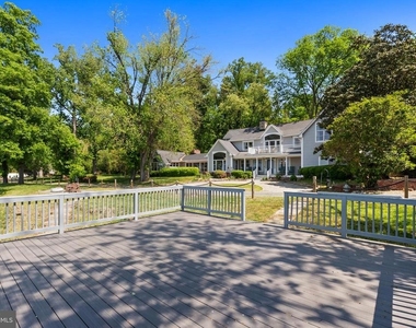 9112 Riverside Drive - Photo Thumbnail 47