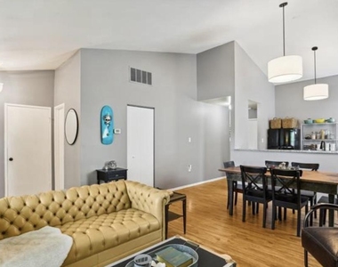 13348 Neerwinder Place - Photo Thumbnail 2