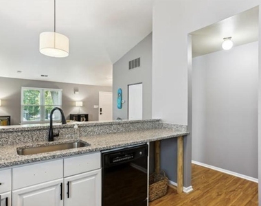 13348 Neerwinder Place - Photo Thumbnail 7