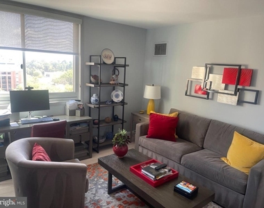 4601 N Park Avenue - Photo Thumbnail 2