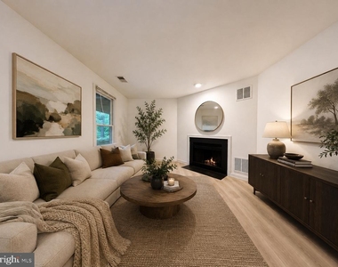10651 Pine Haven Terrace - Photo Thumbnail 17