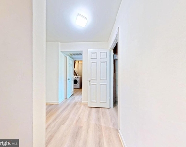 10651 Pine Haven Terrace - Photo Thumbnail 31
