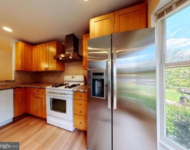 10651 Pine Haven Terrace - Photo Thumbnail 26