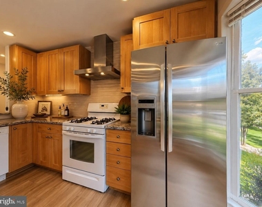 10651 Pine Haven Terrace - Photo Thumbnail 2