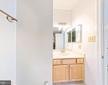 10651 Pine Haven Terrace - Photo Thumbnail 45