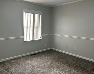 7670 Beverly Drive - Photo Thumbnail 10
