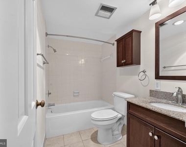 4601 Park Avenue N - Photo Thumbnail 14