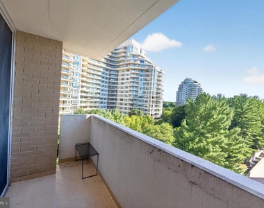 4601 Park Avenue N - Photo Thumbnail 7