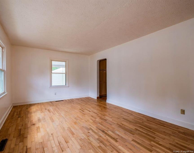 1115 Faison Avenue - Photo Thumbnail 13