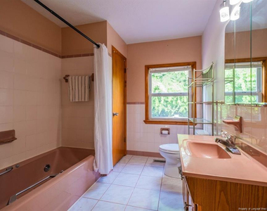 1115 Faison Avenue - Photo Thumbnail 9