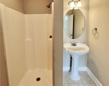 108 Canyon Court - Photo Thumbnail 36