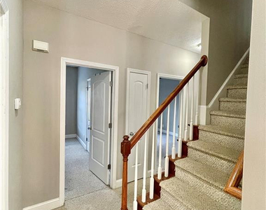 108 Canyon Court - Photo Thumbnail 21