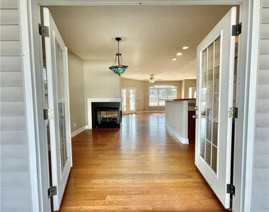 108 Canyon Court - Photo Thumbnail 41
