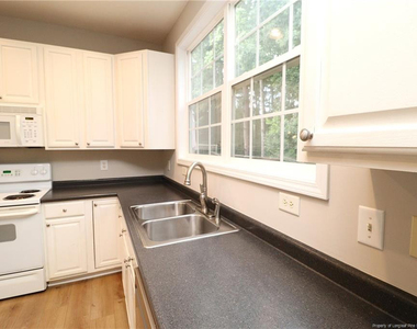 8120 Upper Lake Drive - Photo Thumbnail 14