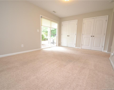 208 Irving Way - Photo Thumbnail 6