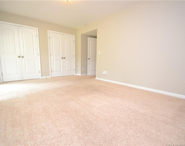 208 Irving Way - Photo Thumbnail 5