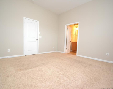 208 Irving Way - Photo Thumbnail 31