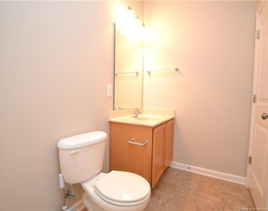 208 Irving Way - Photo Thumbnail 29