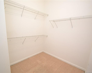 208 Irving Way - Photo Thumbnail 35