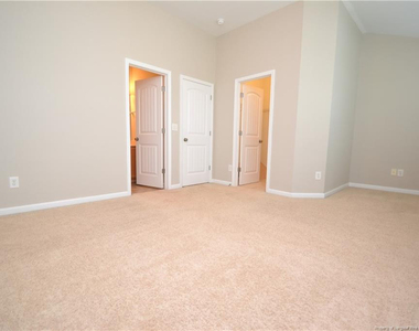 208 Irving Way - Photo Thumbnail 24