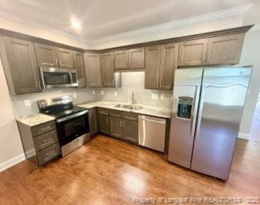 3109 Cope Street - Photo Thumbnail 5